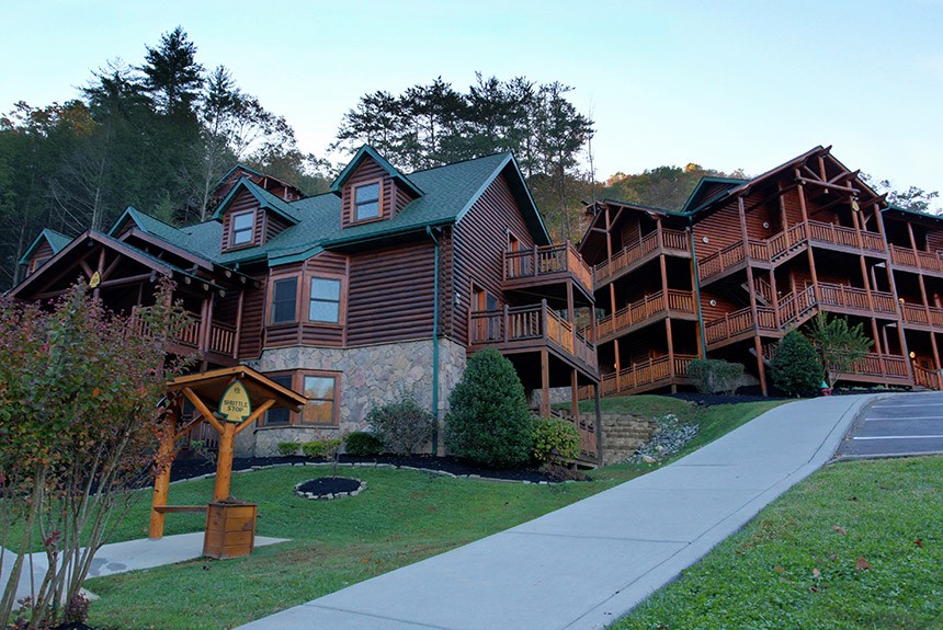 log cabin resorts gatlinburg tn