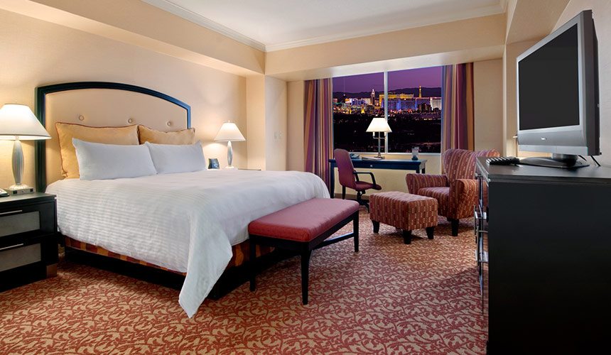 Enjoy 3-nights at Westgate Las Vegas + 2 tickets to Chargers vs