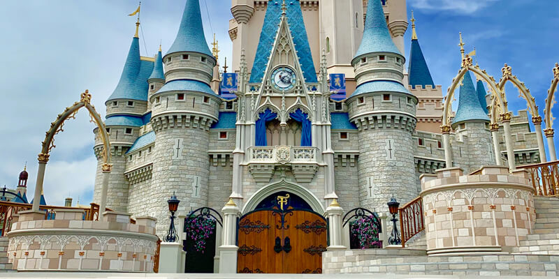 Magic Kingdom - Entertainment - Cinderella Castle Stage