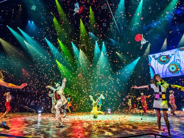 Cirque du Soleil | Things to Do in Las Vegas for Couples