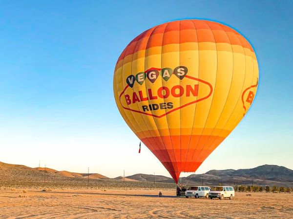 Hot Air Balloon Ride | Things to Do in Las Vegas for Couples