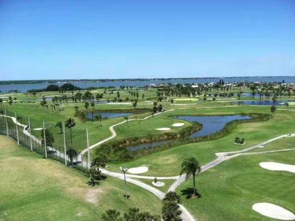 Cocoa Beach Country Club |Things to Do in Cocoa Beach