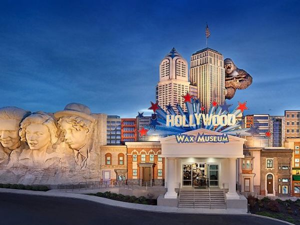 Hollywood Wax Museum | Best Attractions in Gatlinburg | Gatlinburg Do List